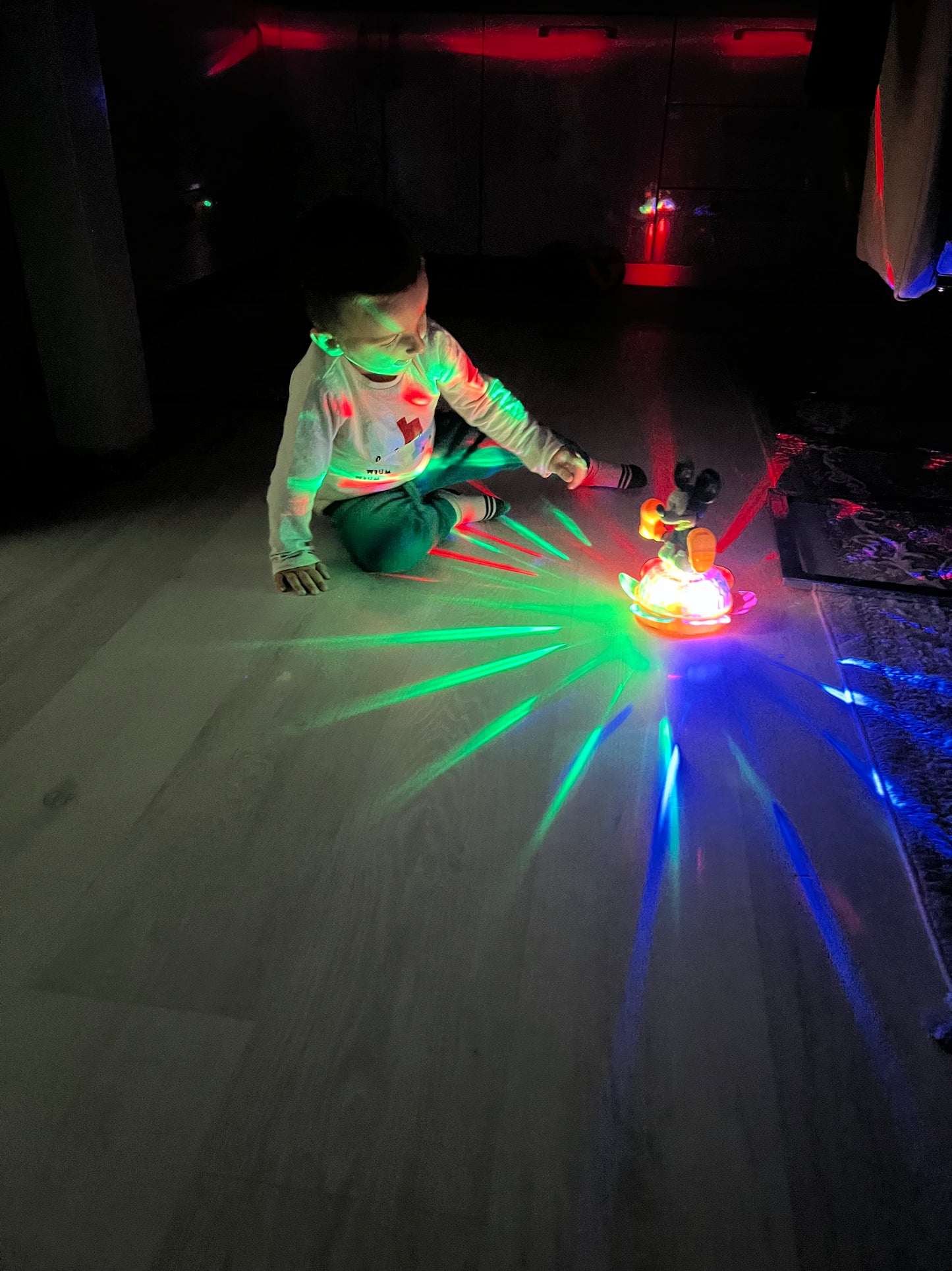 Svjetleći Mickey Mouse